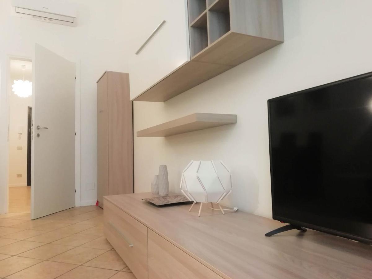 Mistrangelohome 3 - Appartamento In Pieno Centro سافونا المظهر الخارجي الصورة