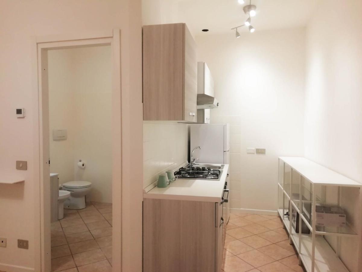 Mistrangelohome 3 - Appartamento In Pieno Centro سافونا المظهر الخارجي الصورة