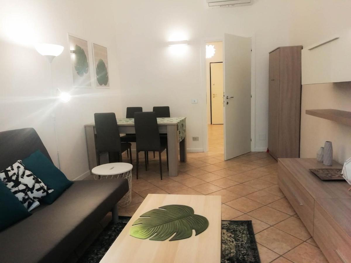 Mistrangelohome 3 - Appartamento In Pieno Centro سافونا المظهر الخارجي الصورة