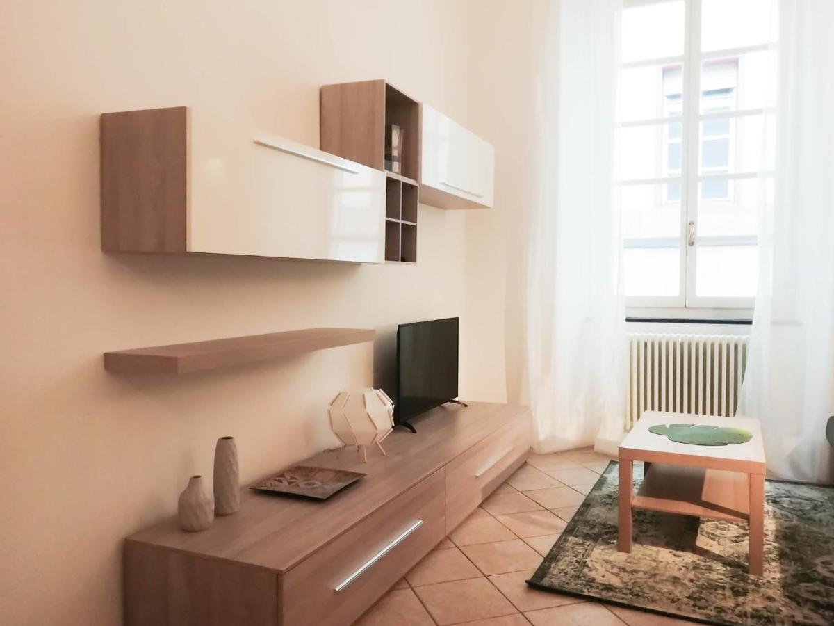 Mistrangelohome 3 - Appartamento In Pieno Centro سافونا المظهر الخارجي الصورة